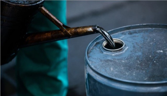 c oil-ONV3w27UgZ.JPG