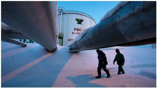 crude oil 145-TVZOCv9iMx.JPG