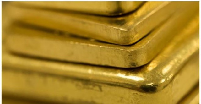 gold 154-i9imBNJBoF.JPG
