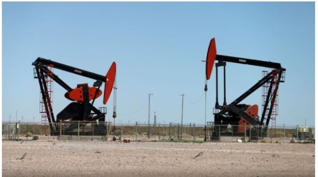 oil crude t-qdpq9e88Cy.JPG