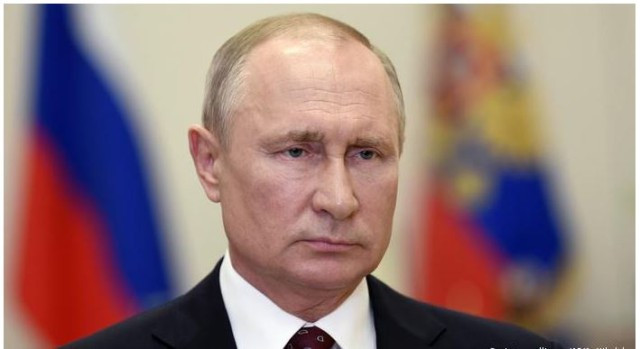 v putin-Ev1yH4sYnz.JPG